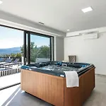 Awesome In With Sauna *